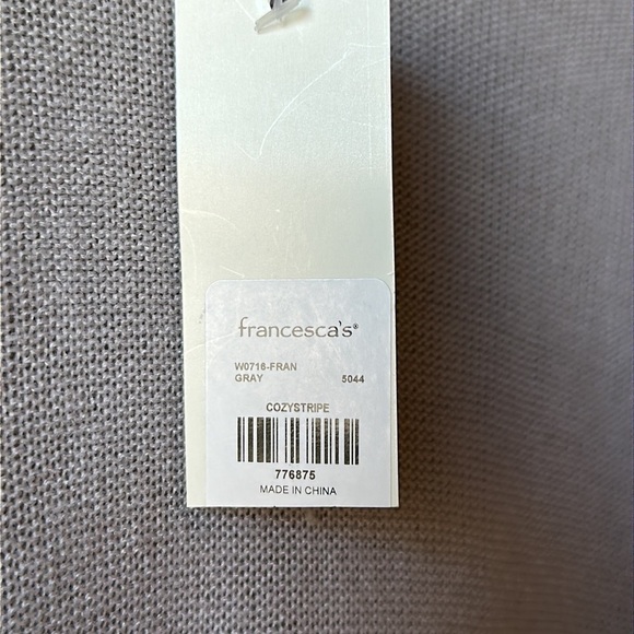 NWT Francesca’s Gray Knit Cardigan Sweater One Size - Picture 10 of 10